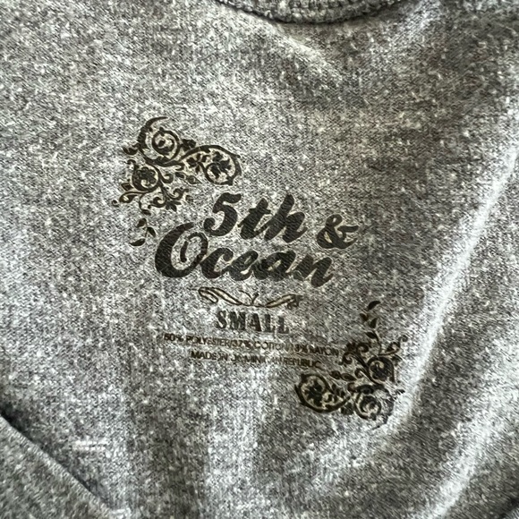 Women’s small 5th & Ocean Dallas Mavericks shirt - Picture 2 of 4